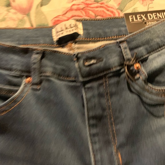 🤎SOLD🤎 NWT Nicole Miller Women’s Jean Shorts Size 8 Button and pockets - Picture 5 of 8